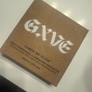 GXVE Check My Glow Highlighter NWT